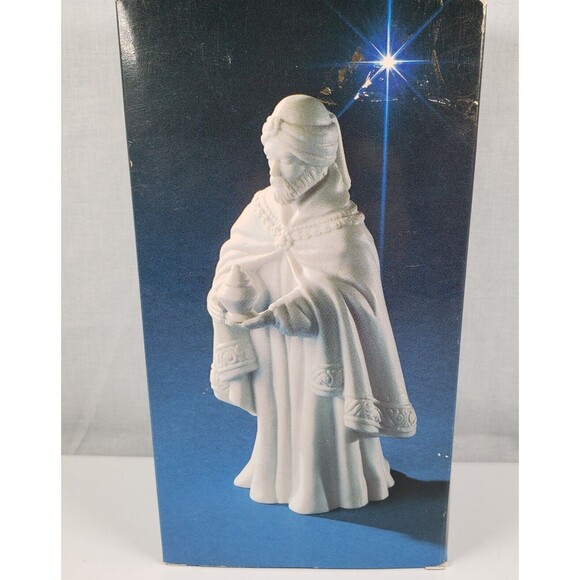 Vintage 1982 AVON Nativity Collectibles The Magi Bathasar Porcelain Figurine Box - Picture 2 of 16
